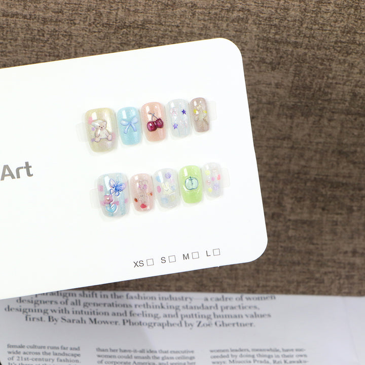 Kreatives Charakter-Themen Druck-auf Nagelkunst Set Karnz