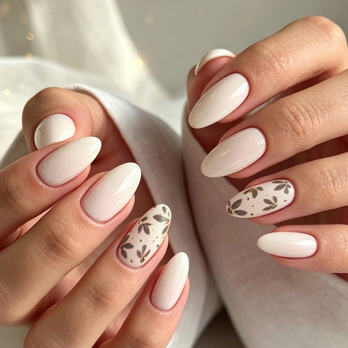 Künstlerische mandelförmige Nagelkunst-Verstärkungen Karnz