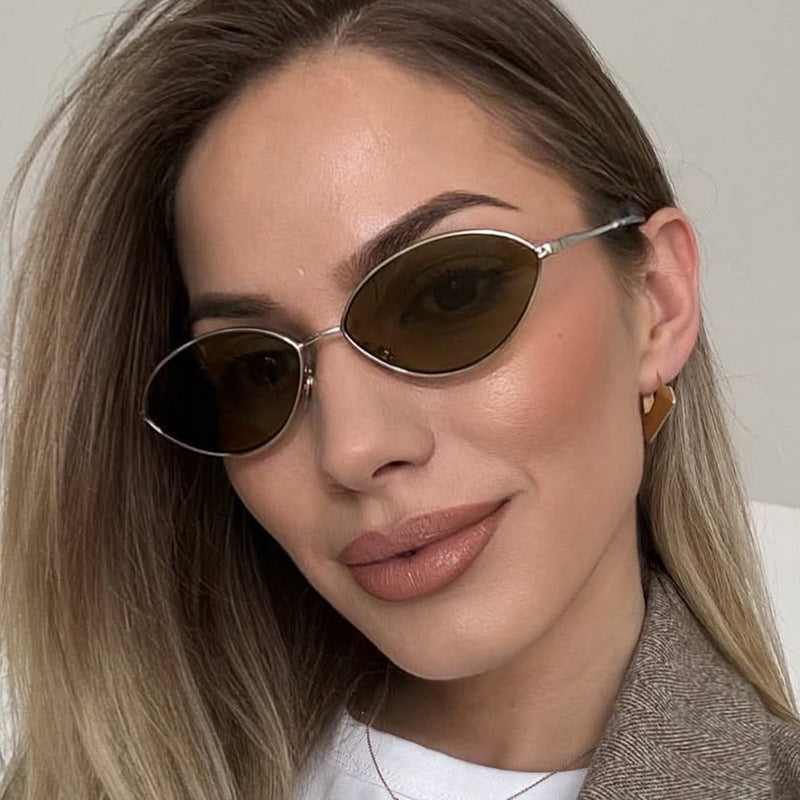 Damen modische Sonnenbrille mit ovalem Design und polarisierten Gläsern Karnz