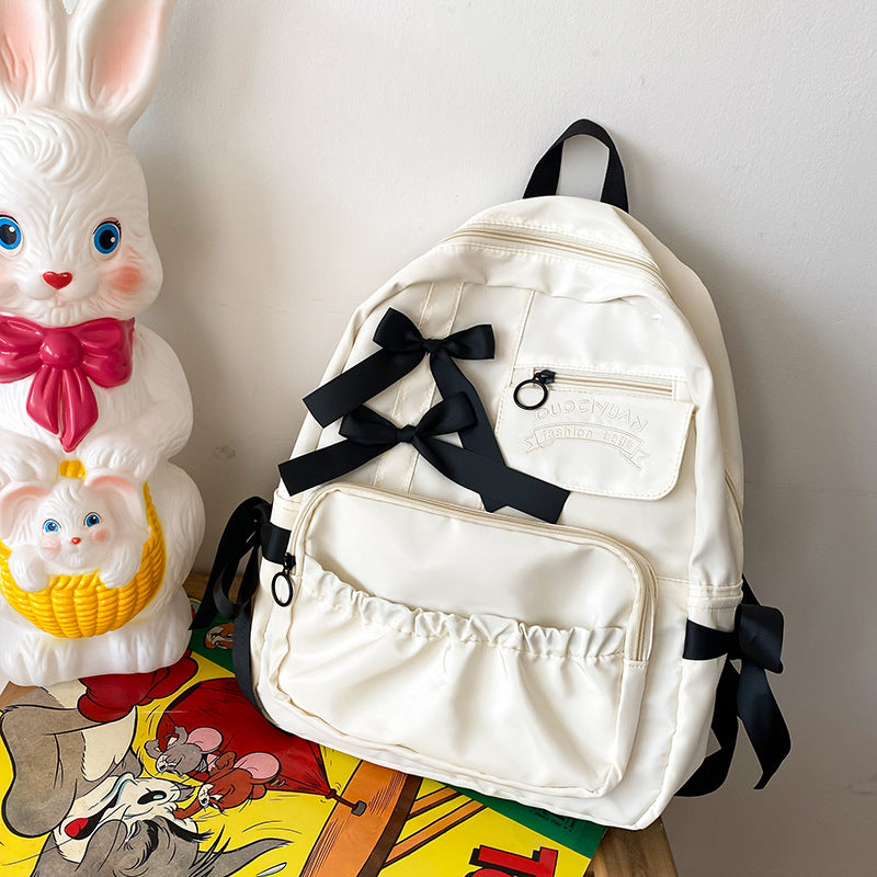 Stylischer Rucksack mit Schleifenverzierung Karnz