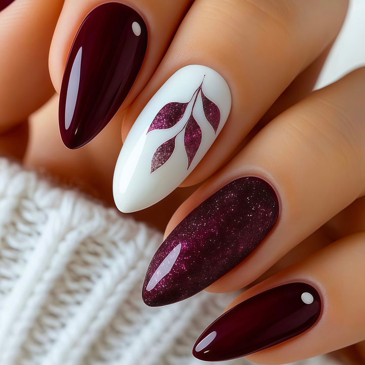Künstlerisches Press-On Nail Art Set mit glitzerndem Blatt Design Karnz