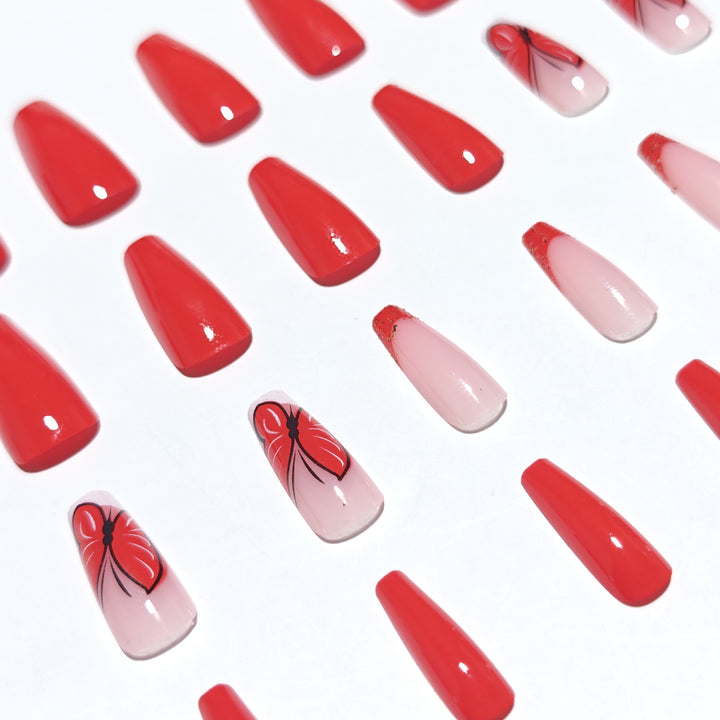 Künstlerische Schmetterling Press-On Nagelkunst Karnz