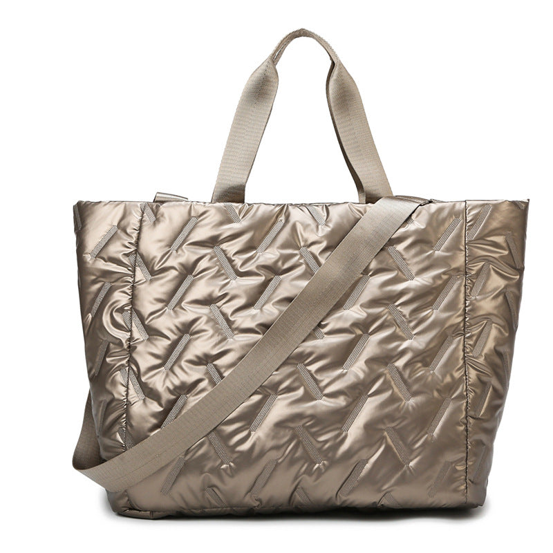 Stylische gesteppte Tragetasche