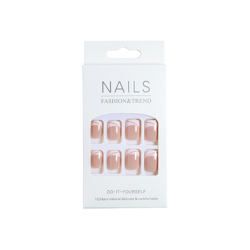 Elegante French Tip Press-On Nägel Karnz