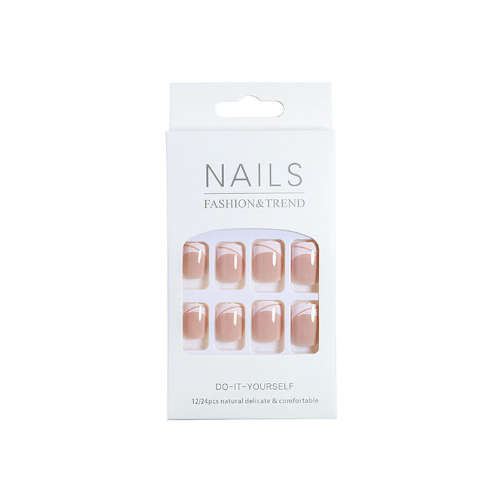 Elegante French Tip Press-On Nägel Karnz