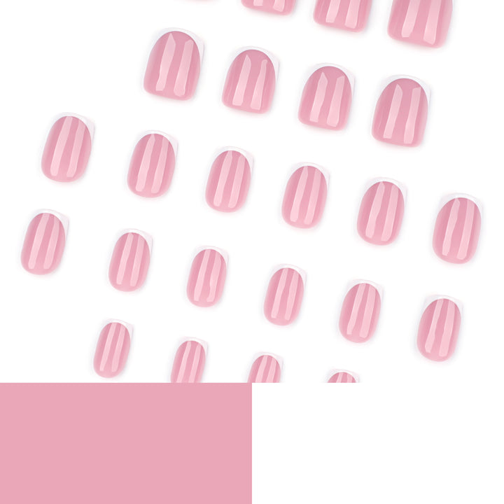 Klassische French-Tip Nagelkunst Karnz