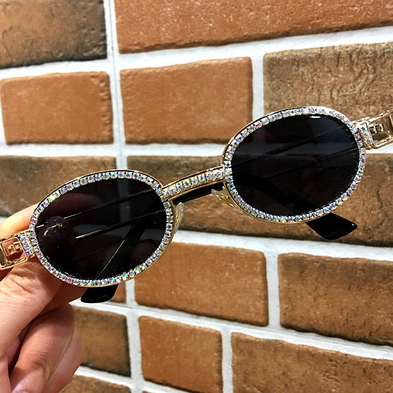 Damen feminine Designer-Sonnenbrille mit extravagantem Rahmen Karnz