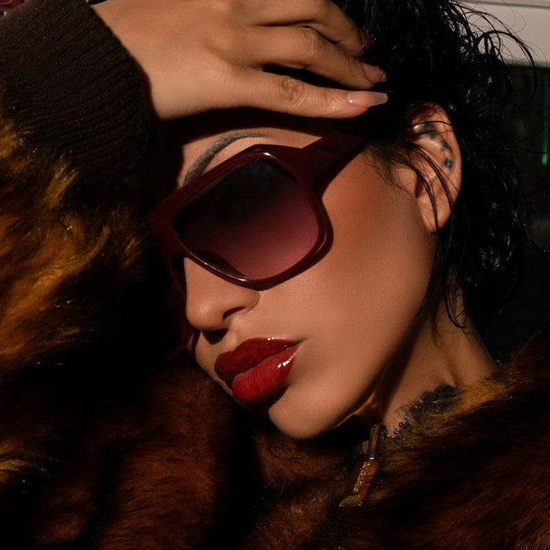 Damen modische Oversized-Sonnenbrille mit sportlichem Design Karnz