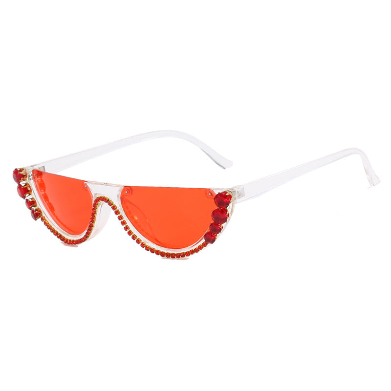 Damen stilvolle Designer-Sonnenbrille mit funkelnden Akzenten Karnz