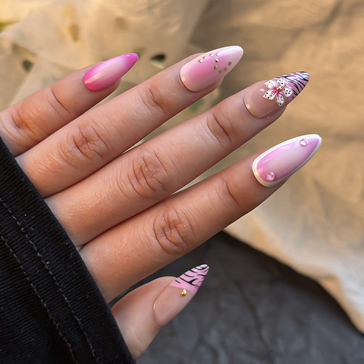 Künstlerische Druck-Nagelkunstkollektion Karnz
