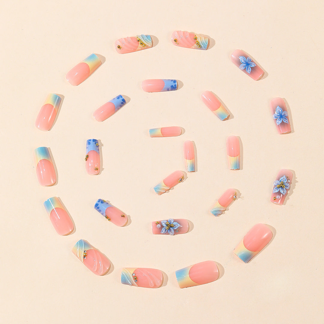 Künstlerische florale Acryl-Nail-Art-Verlängerungen Karnz