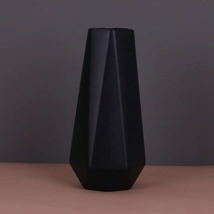 Moderne geometrische Dekovase Karnz