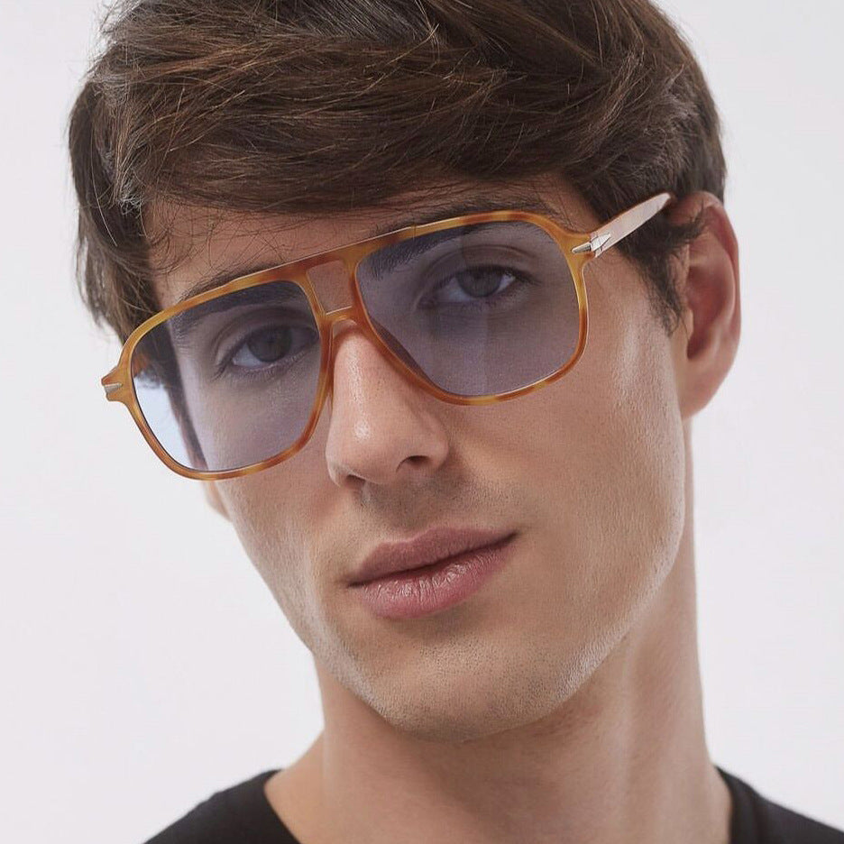 Damen oversized Sonnenbrille mit modischem Design und schützendem UV-Filter Karnz