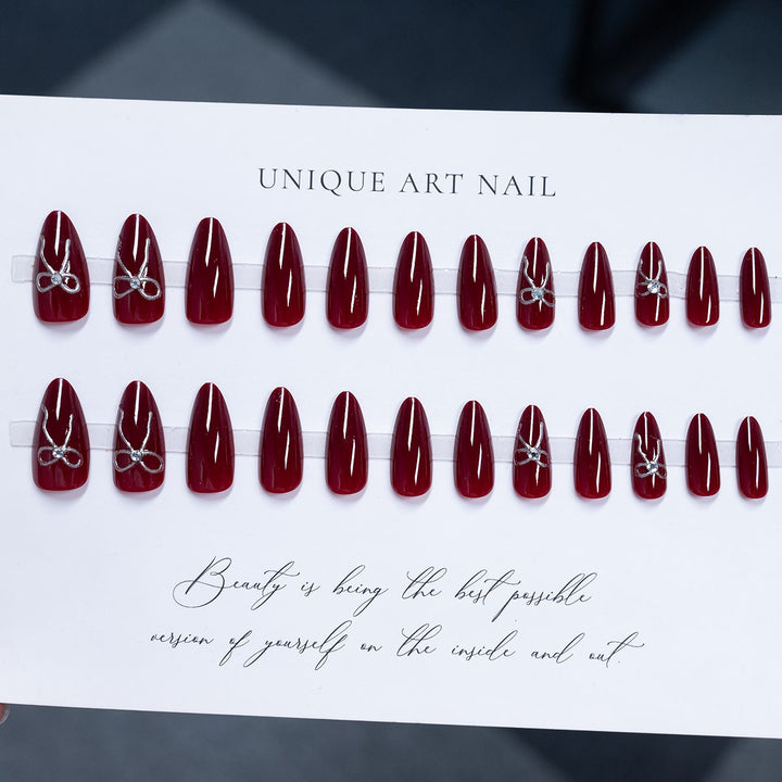 Elegante Glänzende Mandel-förmige Nagelkunst