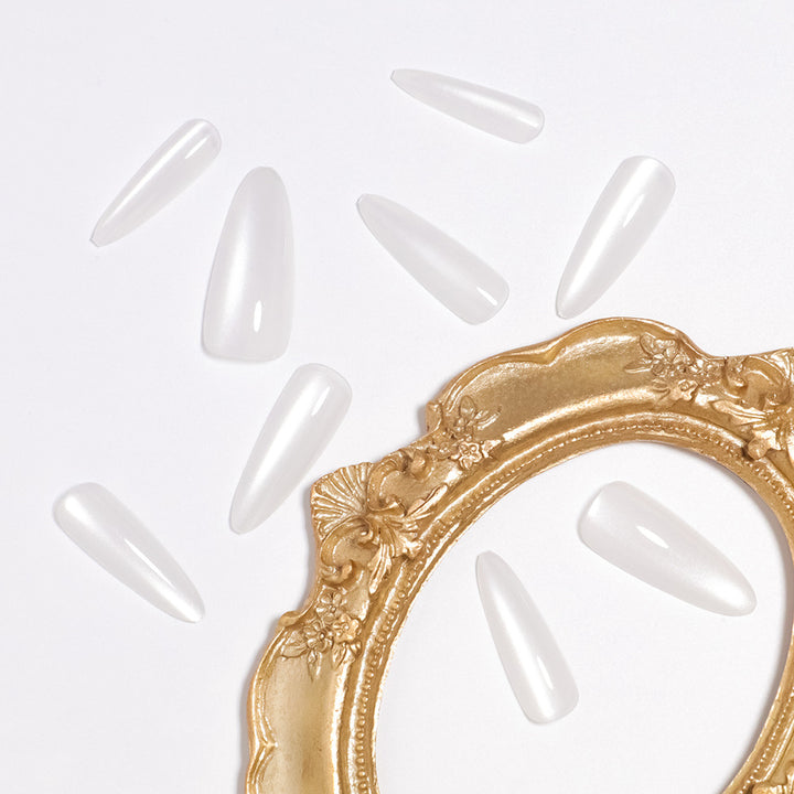 Gel-Nagel-Spitzen Karnz