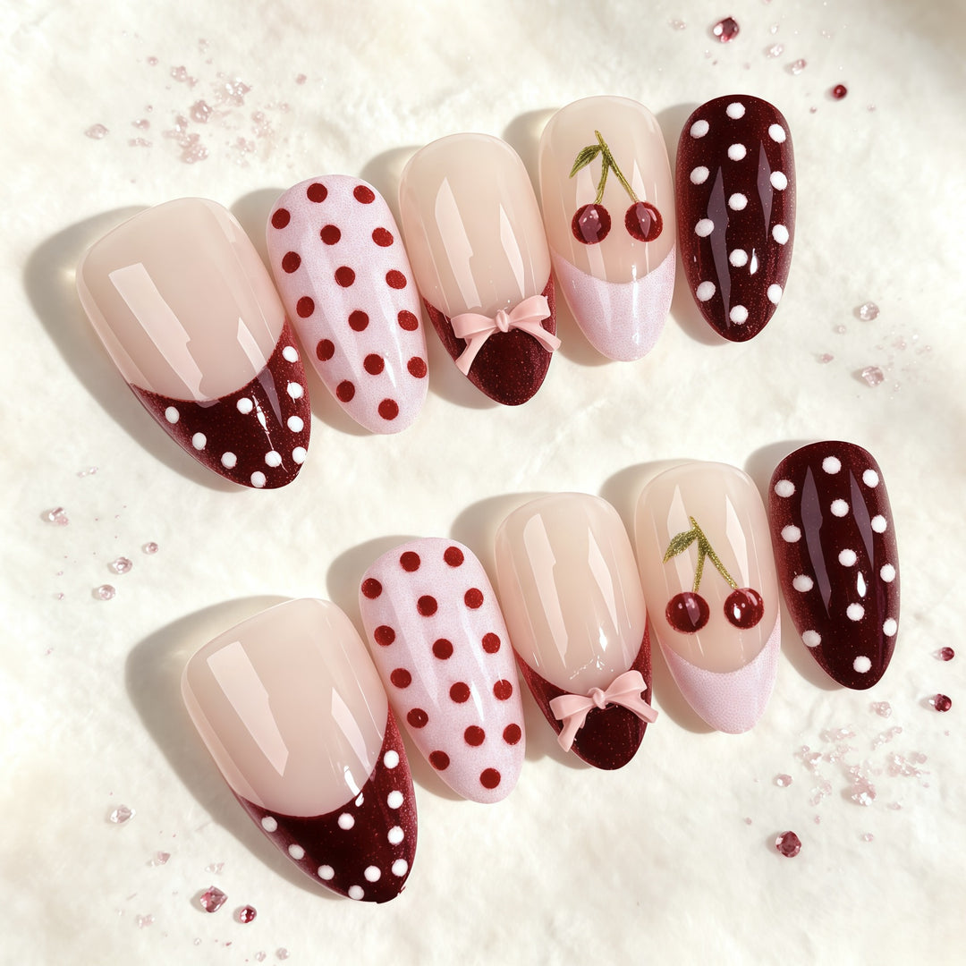 Künstlerisches Blumen- und Pünktchen-Press-On-Nagelset