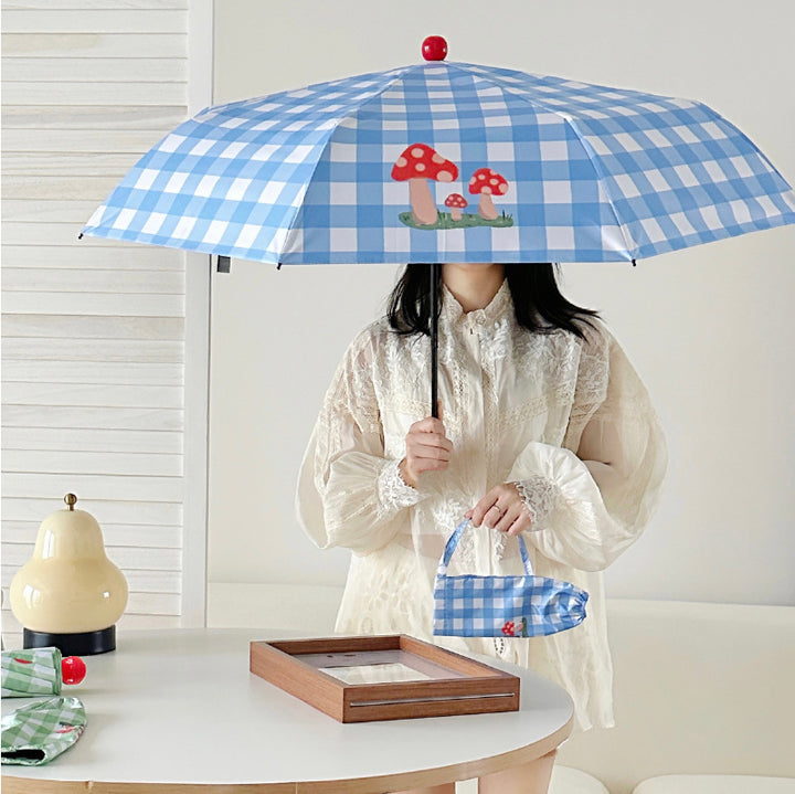 Damen Regenschirm mit verspieltem Pilzdesign von Karnz