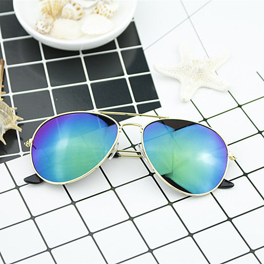 Damen moderne Piloten-Sonnenbrille mit farbverlaufendem Linsen-Design Karnz