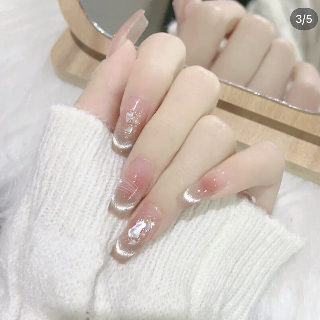 Elegantes Press-On Nagelkunst-Set mit glitzernden Spitzen Karnz
