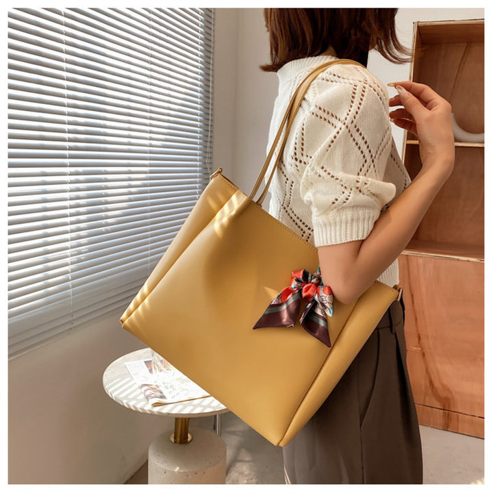 Moderne Handtasche mit Verstellbarem Schulterriemen Karnz