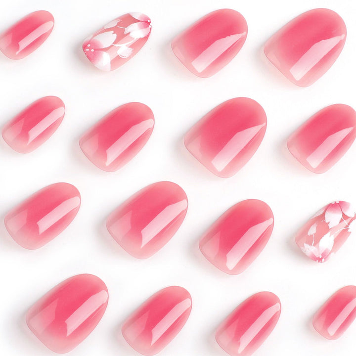 Kunstvolle Premium Nagelkunst mit floralen Akzenten Karnz