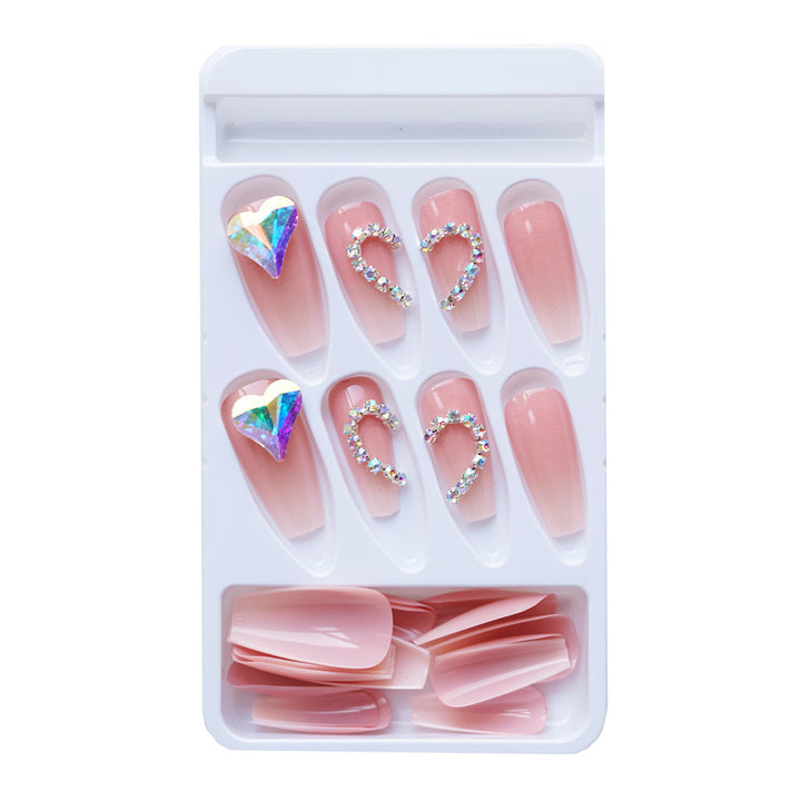 Elegantes herzverziertes Press-On-Nagelset