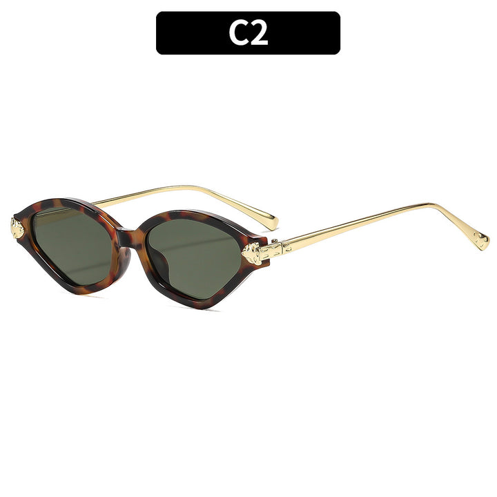 Chice Cat-Eye-Sonnenbrillen mit goldenen Akzentdetails