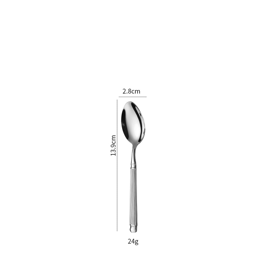 Eleganter Dessertlöffel mit Exklusivem Oberflächendesign Karnz