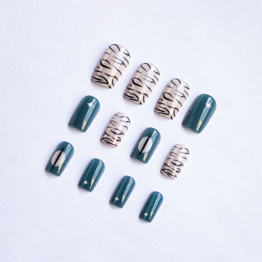 Künstlerisches Abstraktes Nagelkunstset
