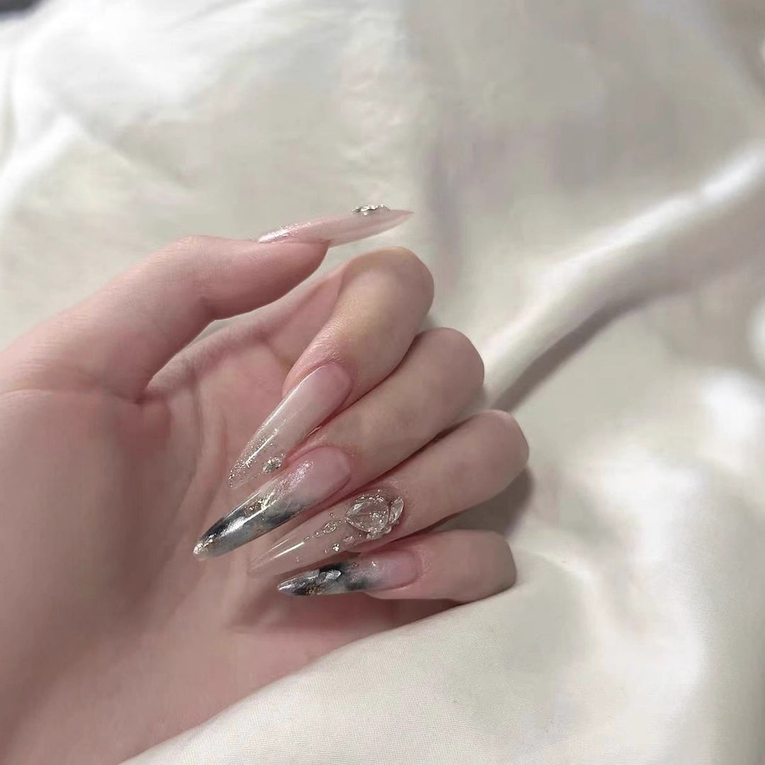Premium Kristallakzent-Stiletto-Nagelverzierungen