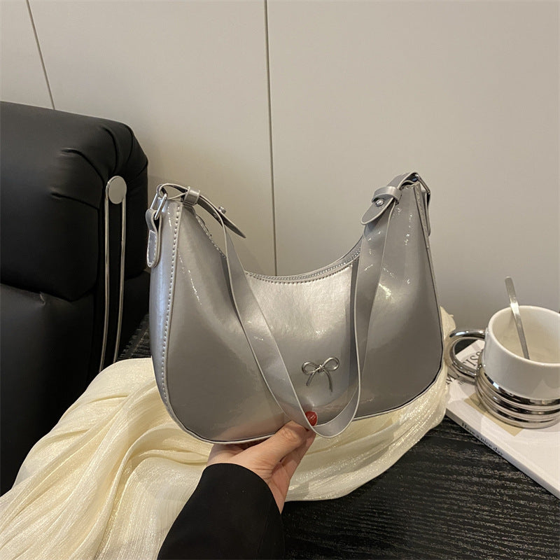 Premium Glänzende Kunstleder Hobo Tasche Karnz