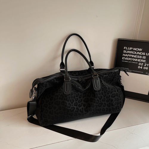 Stylische Overnight-Reise