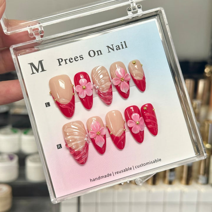 Handgemachtes Blumen Design Press-On Nagelkunst Set
