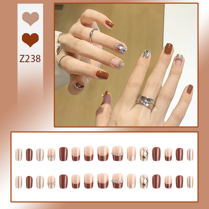 Kunstnagelset mit Funkelnden Kristall- und Glitzerakzenten Karnz