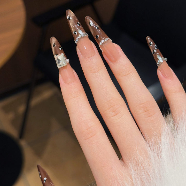 Dekorative Stiletto Press-On Nagelverlängerungen Karnz