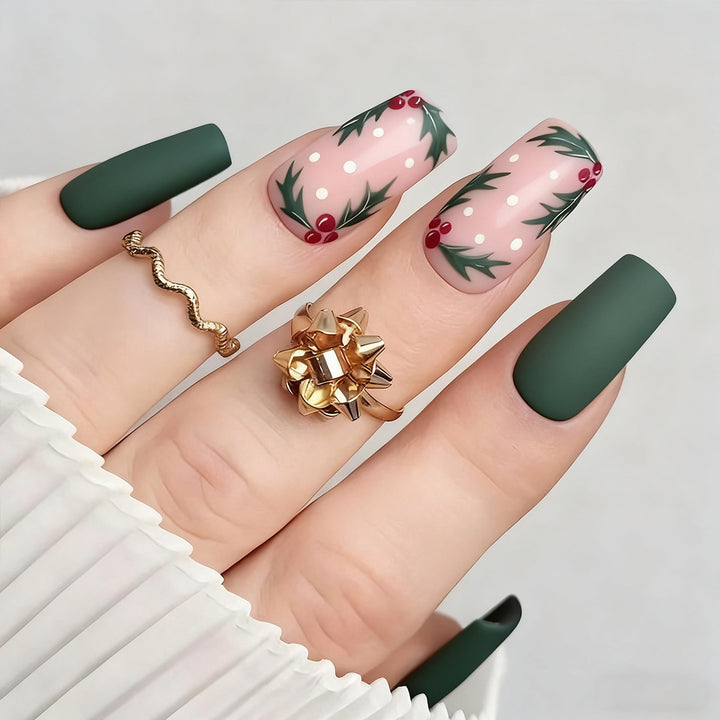 Kunstnagelset mit eleganten Weihnachtsmotiven Karnz