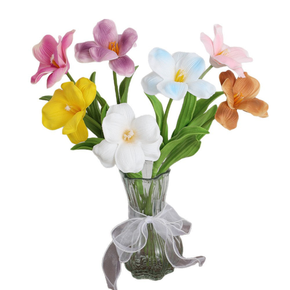 Künstlicher Orchideenblütenzweig mit realistischen Details Karnz
