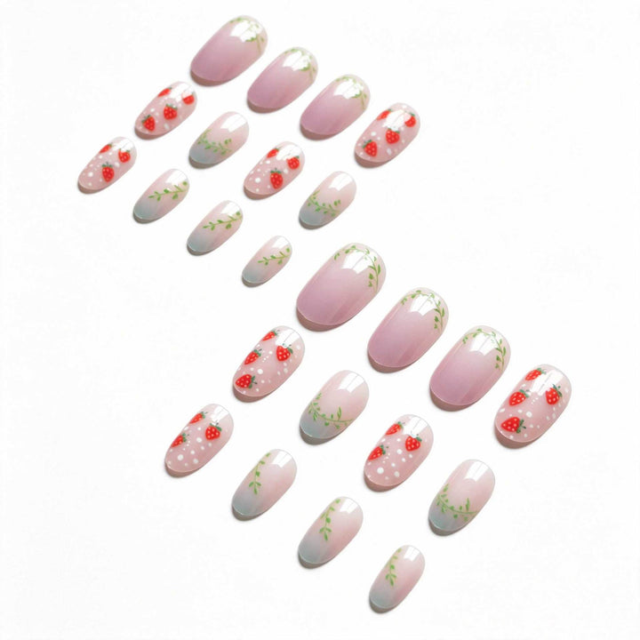 Künstlerische Erdbeer-Themen-Nagelkunst