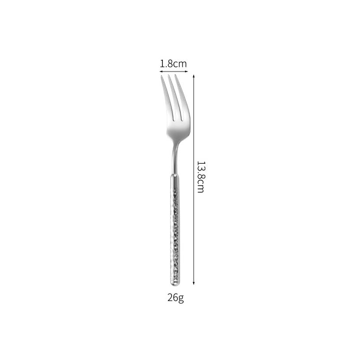 Eleganter Dessertlöffel mit Kunstvollem Griffdesign Karnz