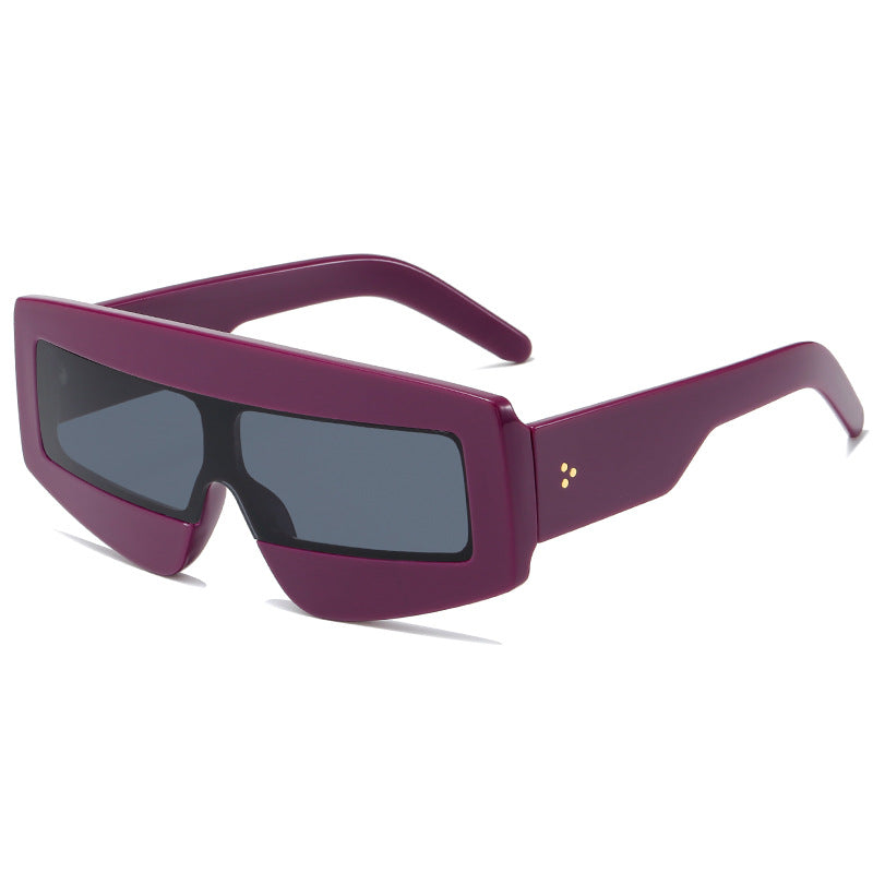 Damen futuristische Sonnenbrille im chunky Design Karnz