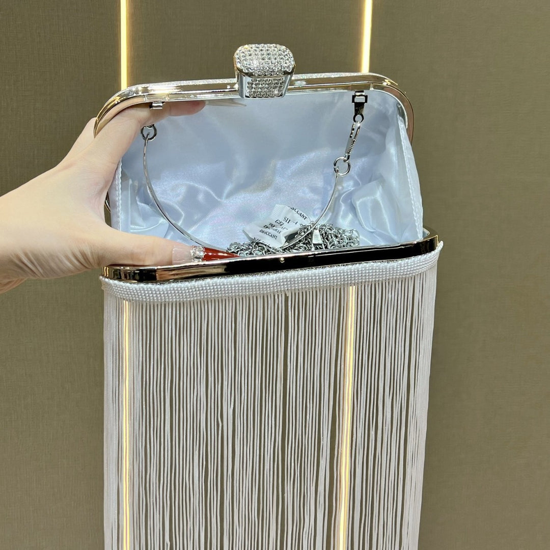 Fransen Detail Abend-Clutch