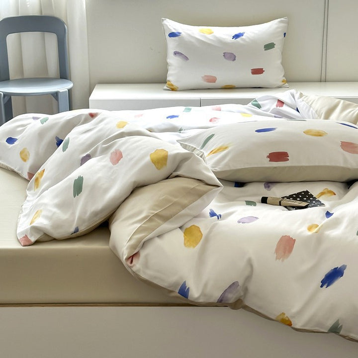 Modernes gestreiftes Bettwäscheset aus Baumwollsatin mit handgezeichneten Streifen und Kontrastpaspel