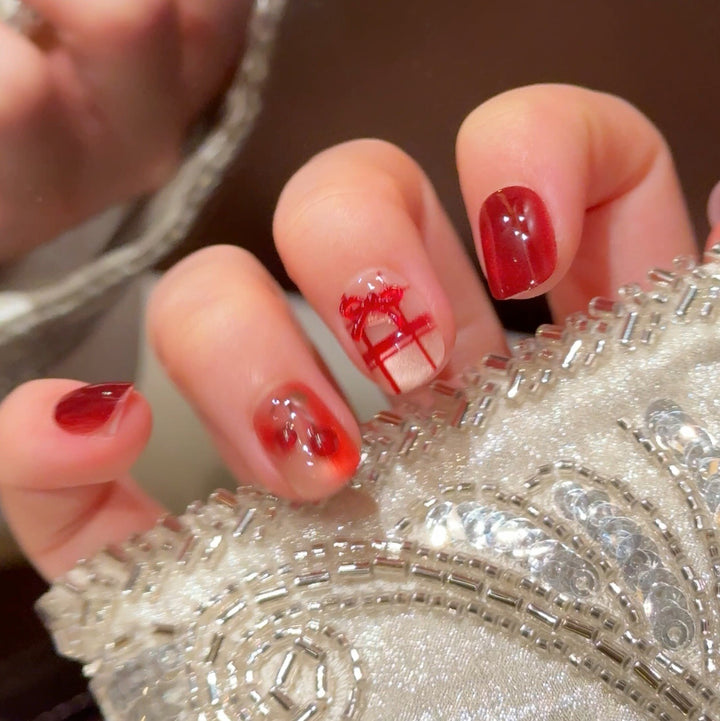 Stilvolle Press-On Nagelkunst Karnz