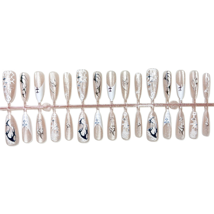 Elegante verzierte Press-On Nagelset