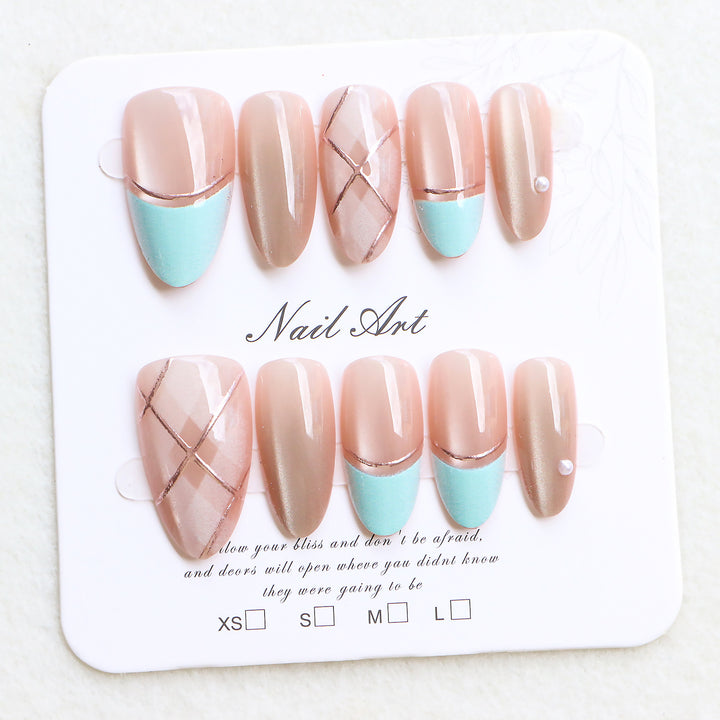 Elegantes Künstlerisches Press-On-Nagelset Karnz