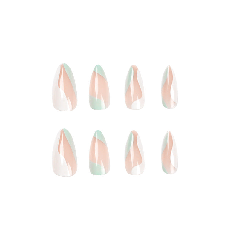 Künstliche Nagelverlängerungen mit stilvollem Design Karnz