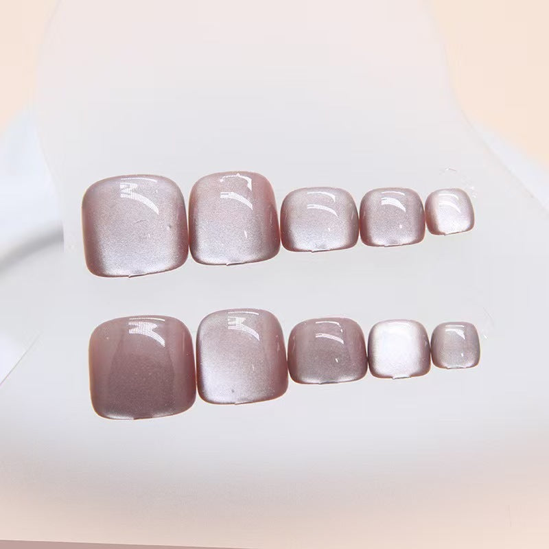 Fußnagelset mit eleganten Kunstnägeln Karnz
