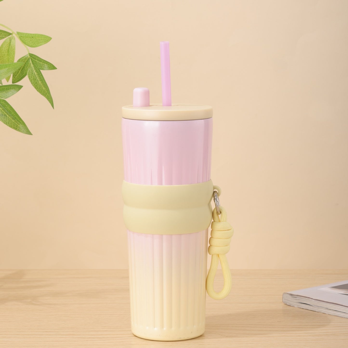 Damen multifunktionale Isoliertrinkflasche mit integriertem Strohhalm und praktischem Tragegriff Karnz