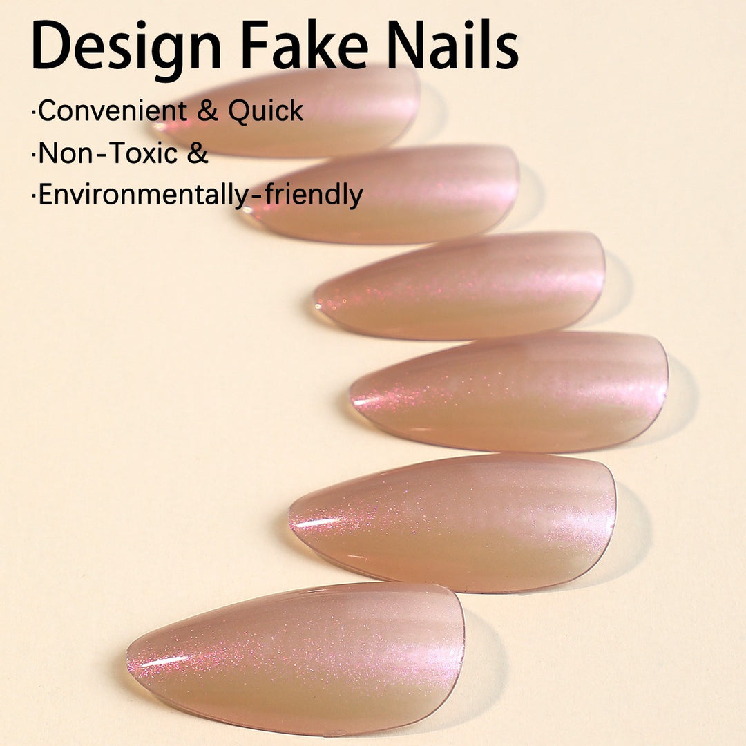 Kunstnagelset mit schimmerndem Design und eleganten Formen Karnz