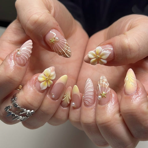 Glamouröse Stiletto-Nägel mit elegantem Sternen-Design Karnz